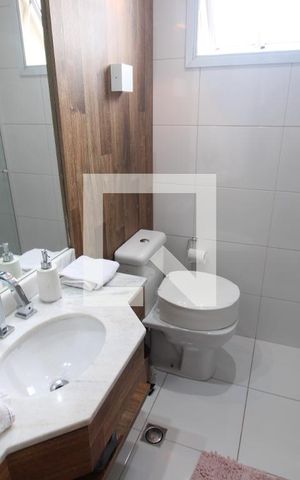 Apartamento para alugar com 81m², 2 quartos e 2 vagasBanheiro