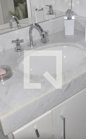 Casa para alugar com 250m², 3 quartos e 5 vagasBanheiro do Quarto 3