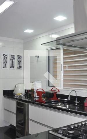 Casa para alugar com 250m², 3 quartos e 5 vagasCozinha