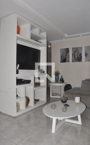 Casa para alugar com 250m², 3 quartos e 5 vagasSala