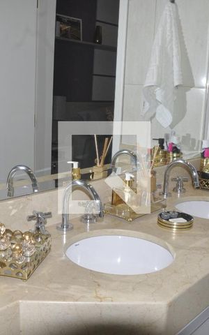 Casa para alugar com 250m², 3 quartos e 5 vagasBanheiro do Quarto 1