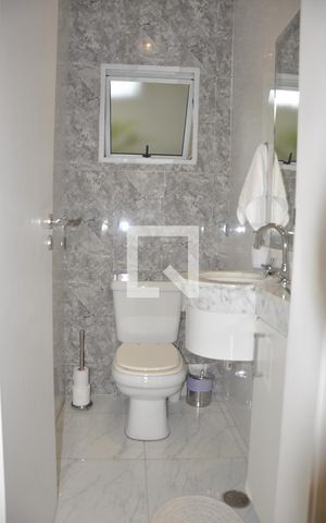 Casa para alugar com 250m², 3 quartos e 5 vagasLavabo