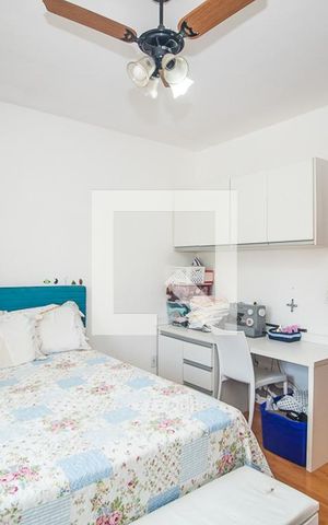 Casa à venda com 142m², 3 quartos e 2 vagas Casa à venda com 142m², 3 quartos e 2 vagasSuite