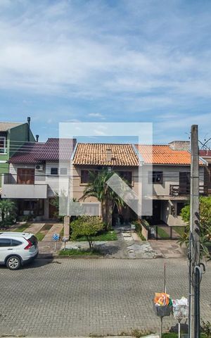 Casa à venda com 142m², 3 quartos e 2 vagas Casa à venda com 142m², 3 quartos e 2 vagasVista