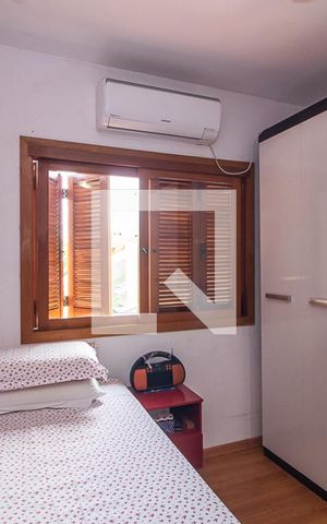Casa à venda com 142m², 3 quartos e 2 vagas Casa à venda com 142m², 3 quartos e 2 vagasQuarto