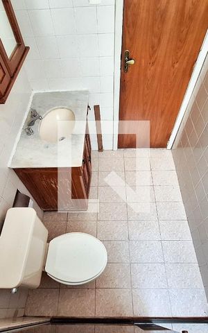 Apartamento para alugar com 72m², 3 quartos e sem vagaBanheiro