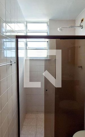 Apartamento para alugar com 72m², 3 quartos e sem vagaBanheiro