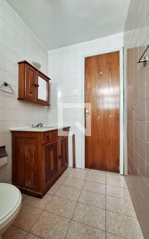 Apartamento para alugar com 72m², 3 quartos e sem vagaBanheiro