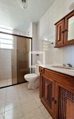 Apartamento para alugar com 72m², 3 quartos e sem vagaBanheiro