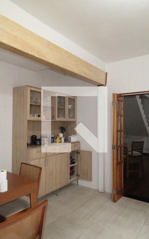 Casa à venda com 151m², 4 quartos e 2 vagasCozinha