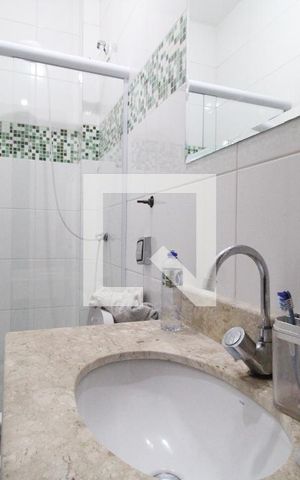 Casa à venda com 151m², 4 quartos e 2 vagasBanheiro 1