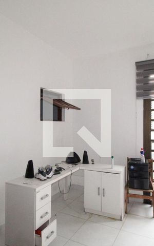 Casa à venda com 151m², 4 quartos e 2 vagasEdícula - Sala