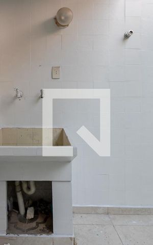 Casa para alugar com 116m², 2 quartos e 1 vaga Casa para alugar com 116m², 2 quartos e 1 vagaLavanderia