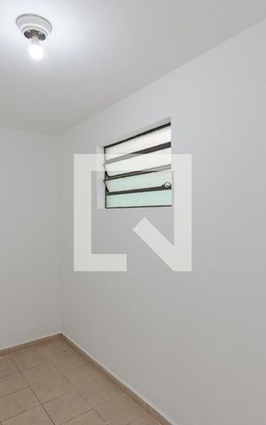 Casa para alugar com 116m², 2 quartos e 1 vaga Casa para alugar com 116m², 2 quartos e 1 vagaQuarto de Serviço