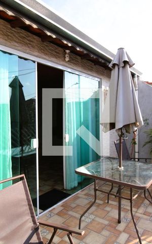 Casa à venda com 140m², 3 quartos e 2 vagasVaranda
