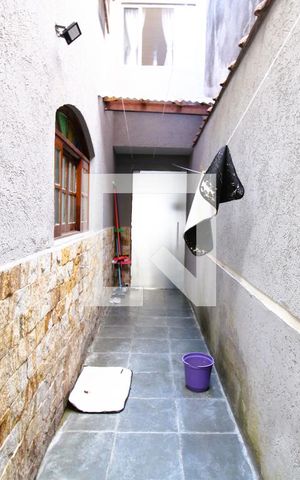 Casa à venda com 140m², 3 quartos e 2 vagasQuintal