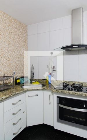 Casa à venda com 140m², 3 quartos e 2 vagasCozinha