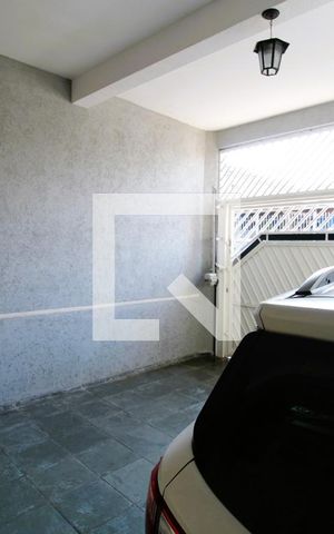 Casa à venda com 140m², 3 quartos e 2 vagasGaragem