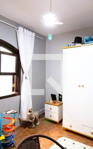 Casa à venda com 140m², 3 quartos e 2 vagasQuarto 2