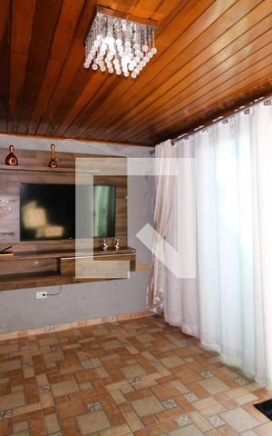 Casa à venda com 140m², 3 quartos e 2 vagasSala de TV