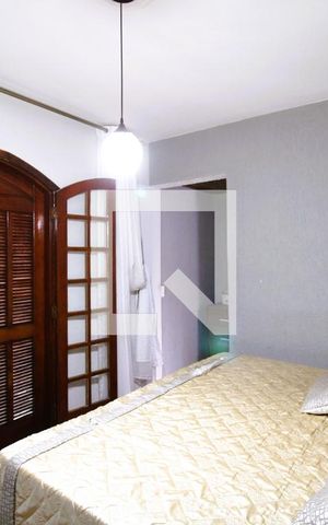 Casa à venda com 140m², 3 quartos e 2 vagasQuarto 3