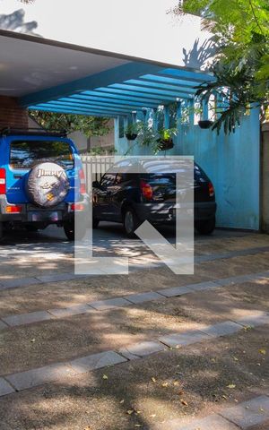 Casa de condomínio à venda com 315m², 4 quartos e 6 vagasÁrea externa