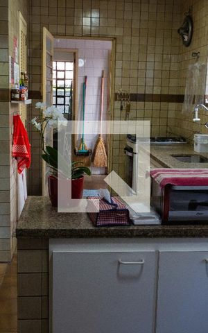 Casa de condomínio à venda com 315m², 4 quartos e 6 vagasCozinha