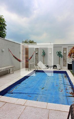 Casa à venda com 170m², 3 quartos e 2 vagasPiscina