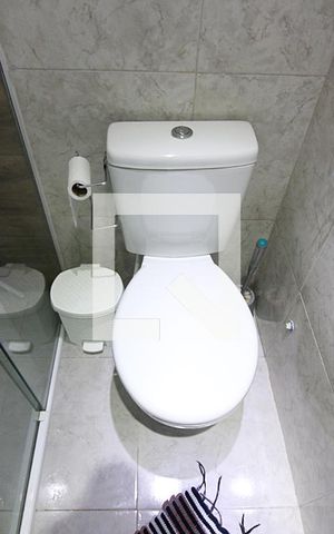 Casa à venda com 170m², 3 quartos e 2 vagasBanheiro Social 1