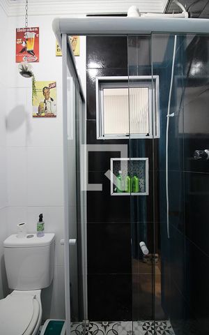 Casa à venda com 170m², 3 quartos e 2 vagasBanheiro de serviço