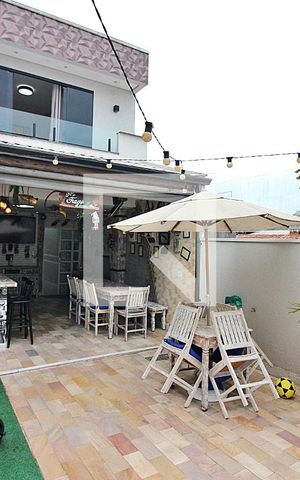 Casa à venda com 170m², 3 quartos e 2 vagasPiscina