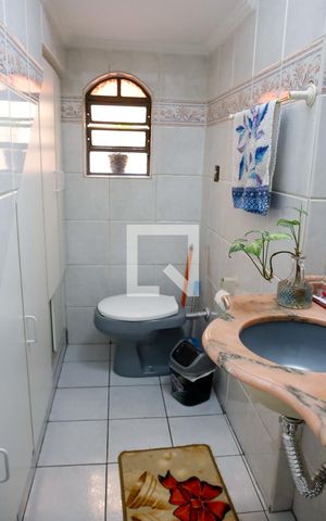 Casa à venda com 194m², 3 quartos e 1 vagaLavabo