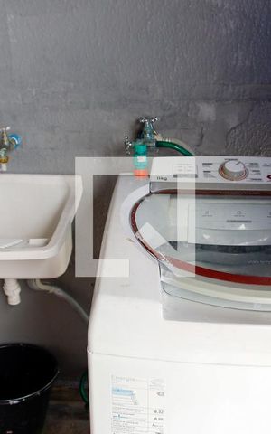 Casa à venda com 194m², 3 quartos e 1 vagaLavanderia
