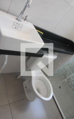 Apartamento para alugar com 46m², 2 quartos e sem vagaBanheiro