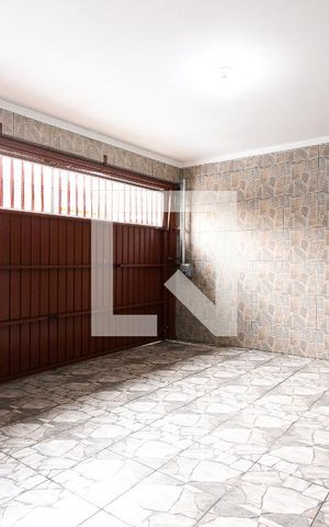 Casa à venda com 405m², 5 quartos e 2 vagas Casa à venda com 405m², 5 quartos e 2 vagasGaragem