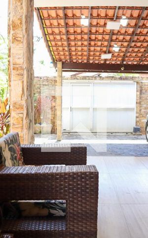 Casa à venda com 225m², 3 quartos e 3 vagas Casa à venda com 225m², 3 quartos e 3 vagasVaranda da Sala