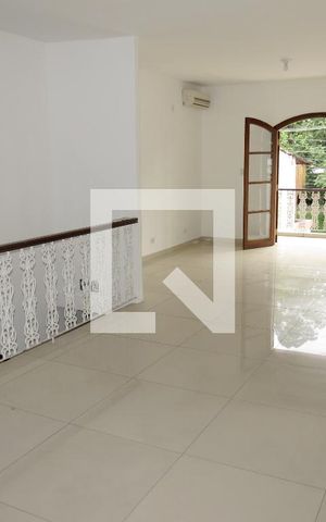 Casa para alugar com 250m², 3 quartos e sem vagaSala