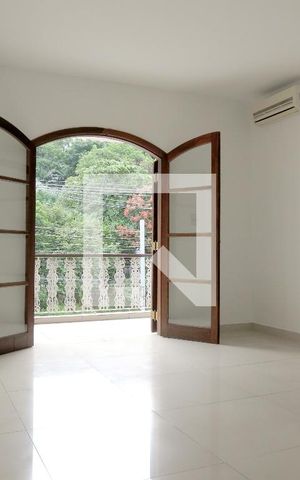 Casa para alugar com 250m², 3 quartos e sem vagaSala