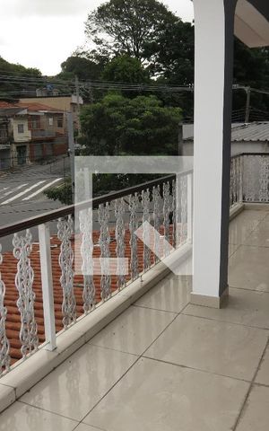 Casa para alugar com 250m², 3 quartos e sem vagaVaranda