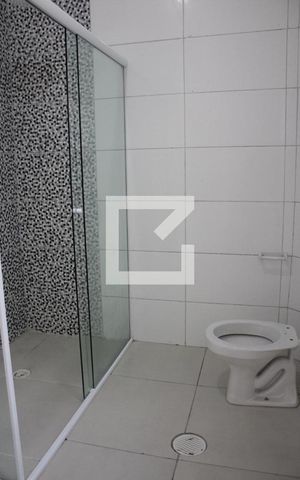 Apartamento para alugar com 76m², 2 quartos e sem vagaBanheiro
