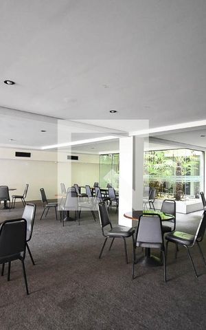 Apartamento à venda com 78m², 1 quarto e 2 vagas Apartamento à venda com 78m², 1 quarto e 2 vagasSalão de Festa