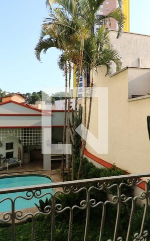 Casa à venda com 650m², 5 quartos e 3 vagasSacada da Suíte 3