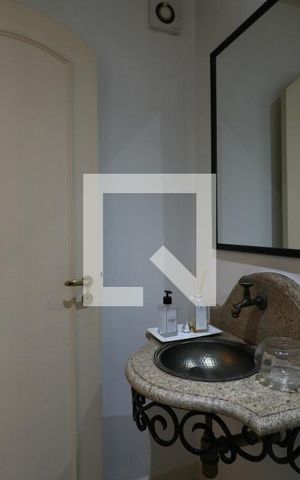 Casa à venda com 650m², 5 quartos e 3 vagasLavabo