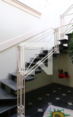 Casa à venda com 650m², 5 quartos e 3 vagasHall da Escada