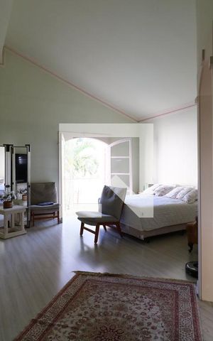 Casa à venda com 650m², 5 quartos e 3 vagasSuíte 5