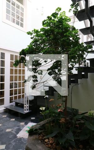 Casa à venda com 650m², 5 quartos e 3 vagasHall da Escada