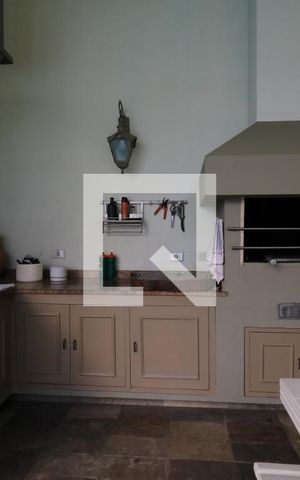 Casa à venda com 650m², 5 quartos e 3 vagasChurrasqueira
