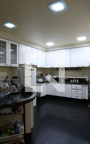 Casa à venda com 650m², 5 quartos e 3 vagasCozinha