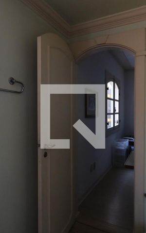 Casa à venda com 650m², 5 quartos e 3 vagasBanheiro da Suíte 1