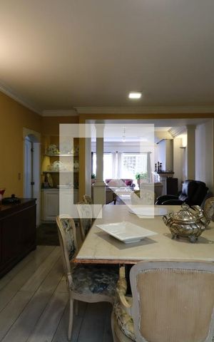 Casa à venda com 650m², 5 quartos e 3 vagasSala de Jantar